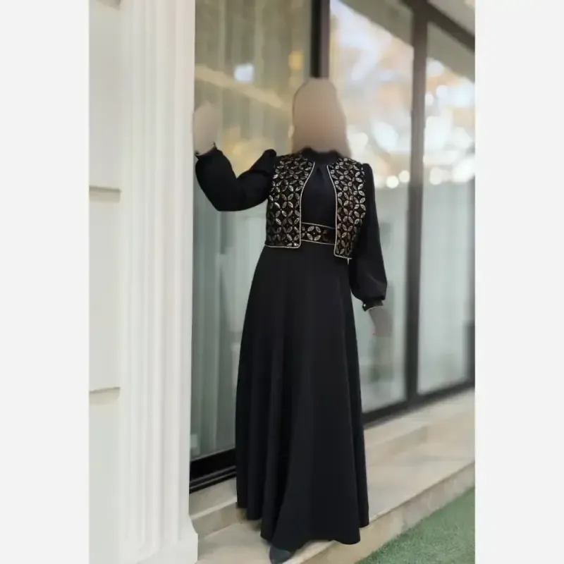 ست سه تیکه پیراهن کرپ مازراتی و جلیقه مخمل هندی با کمربند مشکی